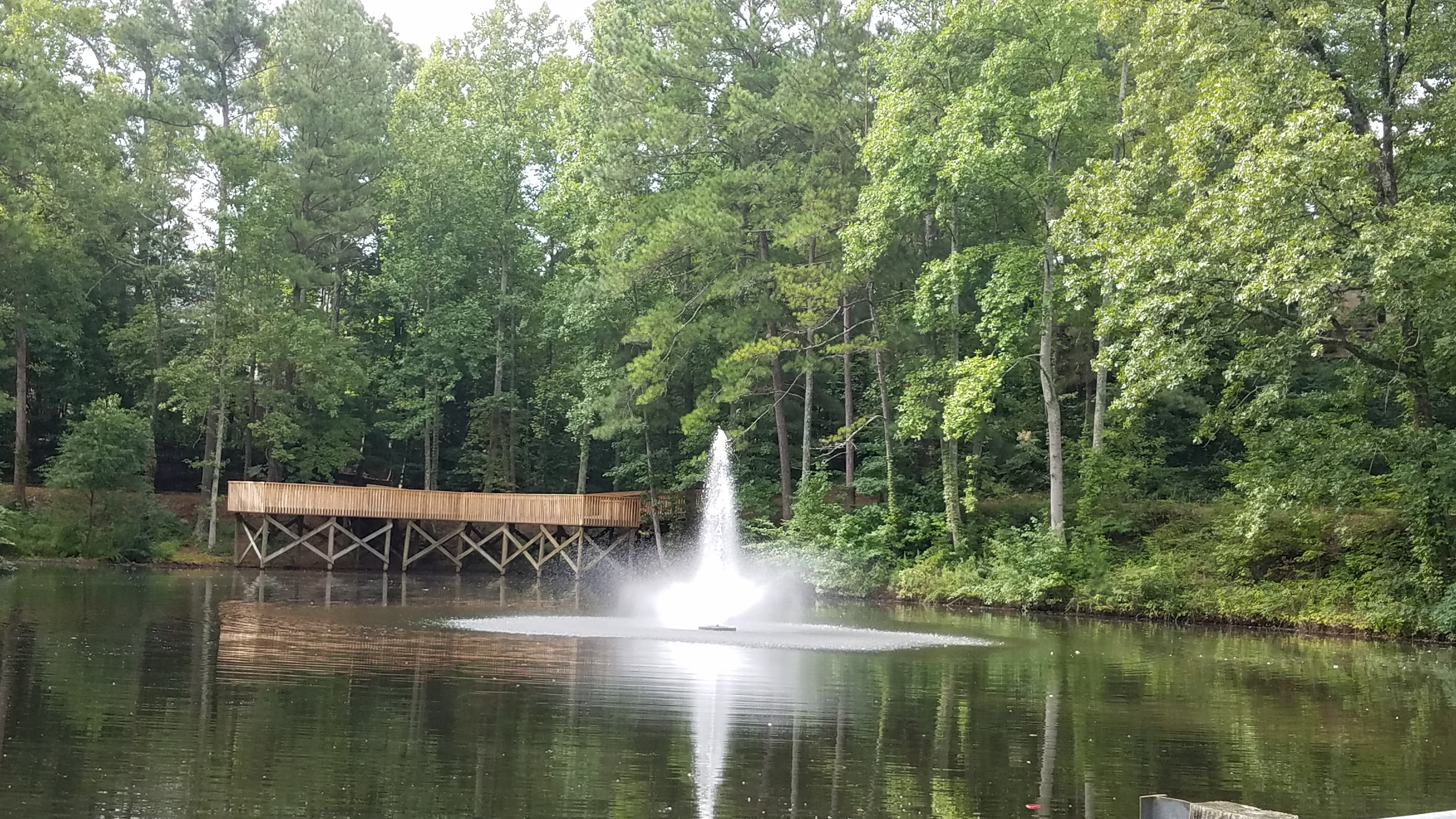 Lake Fountain at Thompson Park
